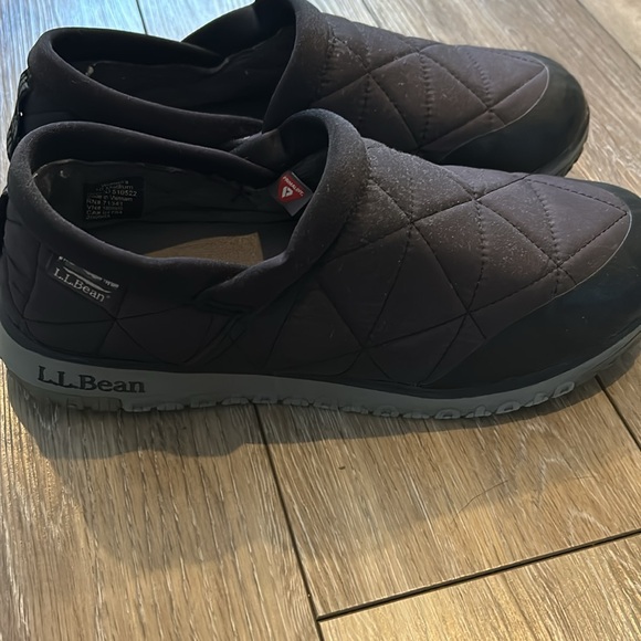 Shoes - Picture 2 of 6